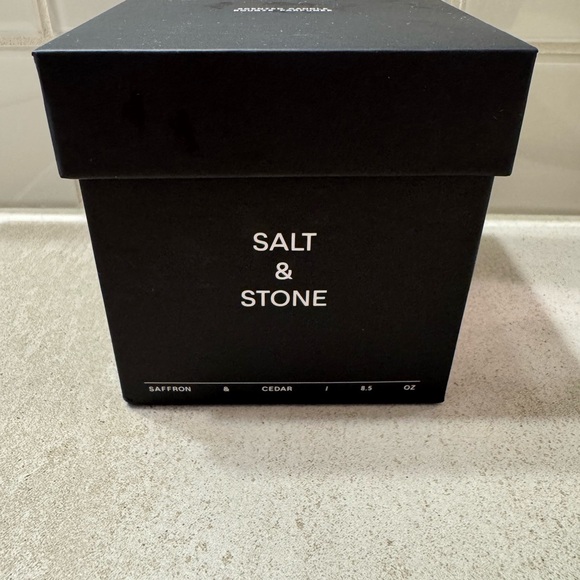 Salt & Stone Candle - Picture 8 of 8